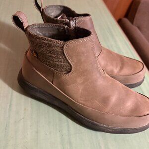 Womens Bogs Freedom Ankle Zip Waterproof Leather Boots Size 8 72413-260